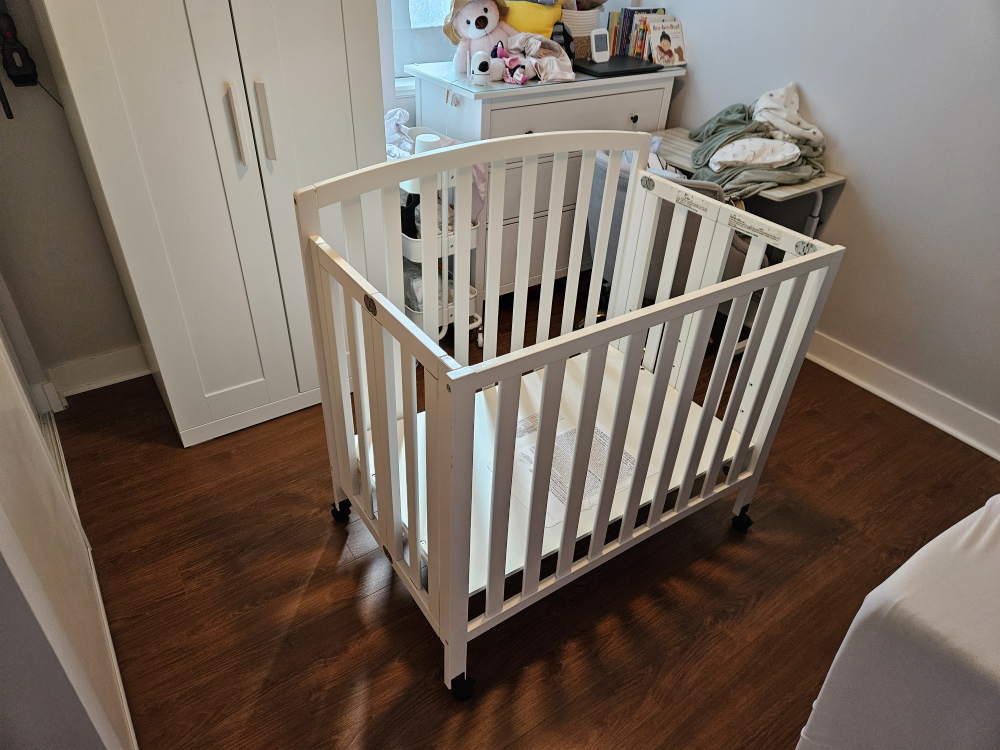 Dylan 3-in-1 Mini Convertible Portable Crib - photo 2