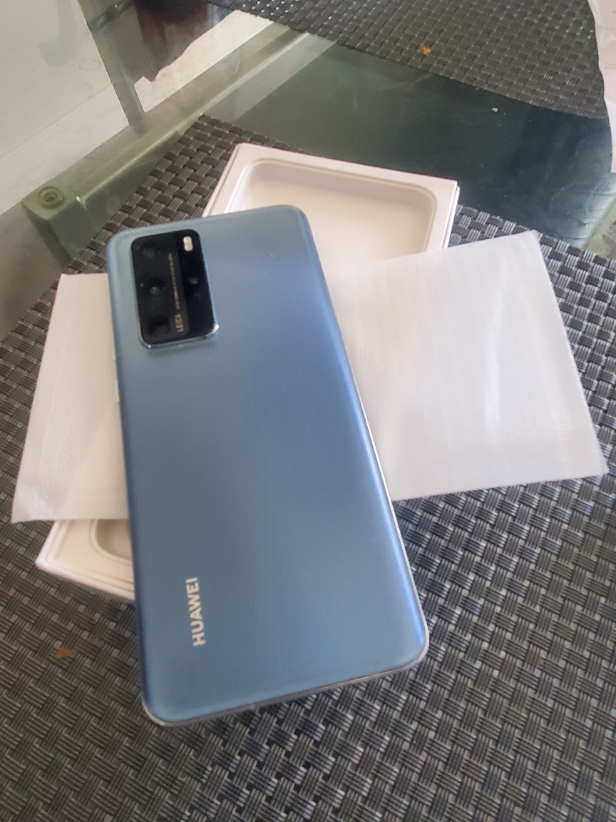 Huawei P40 Pro - Silver Frost - Like New! - photo 3
