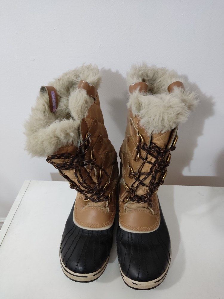 Sorel Women's snow Boots - Size 11 US /9 UK
