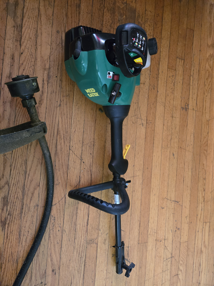 Weed Eater String Trimmer - photo 2