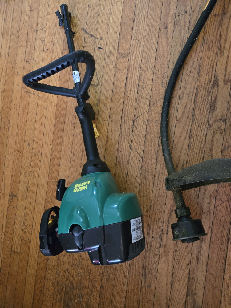 Weed Eater String Trimmer - photo 3
