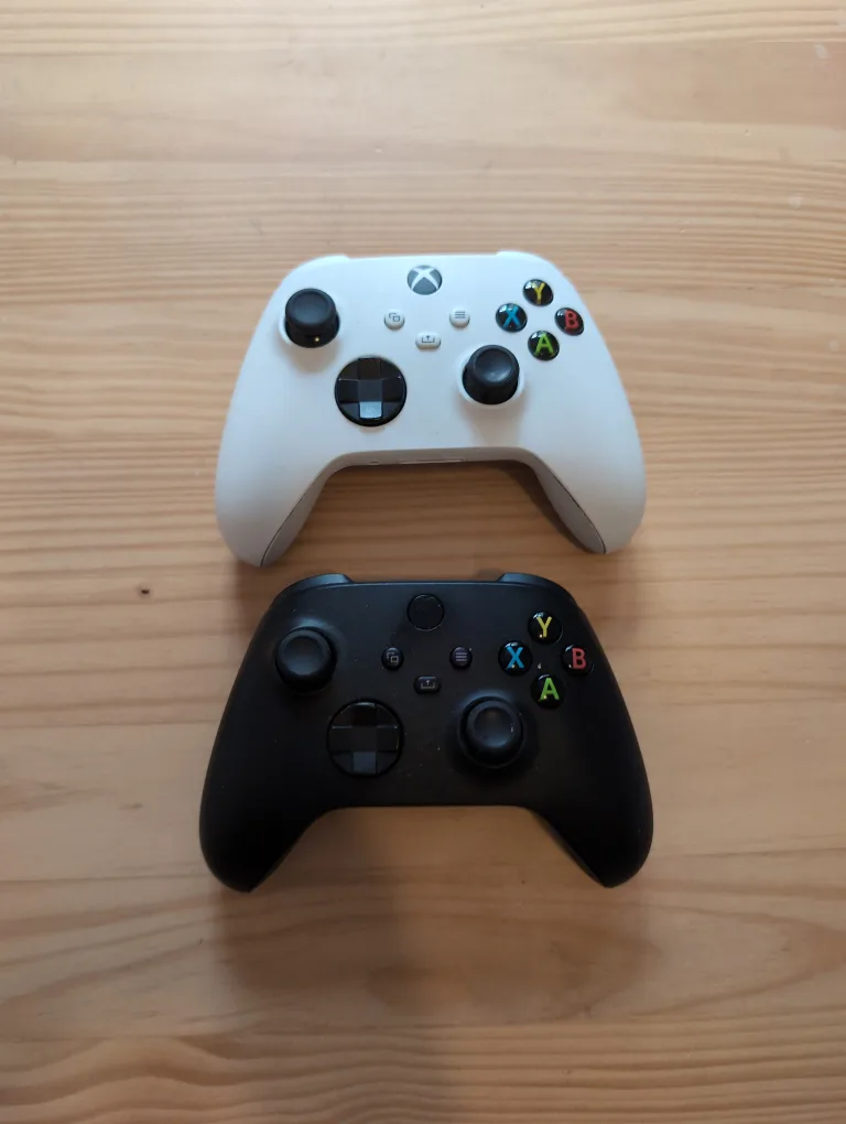 Xbox Series X - 1TB 🟥 open to trades image indicator(4)