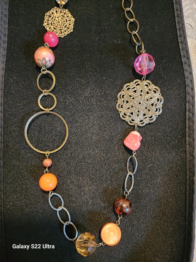 Beaded Butterfly Necklace image indicator(3)