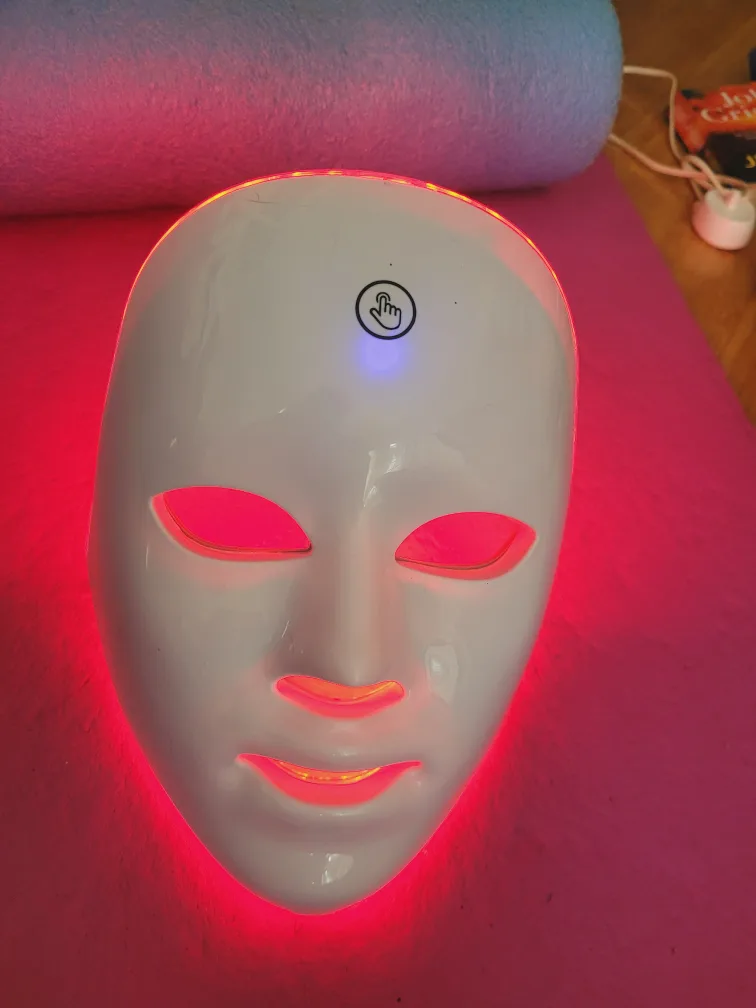 LED Facial Therapy Mask and Nutri blender image indicator(5)