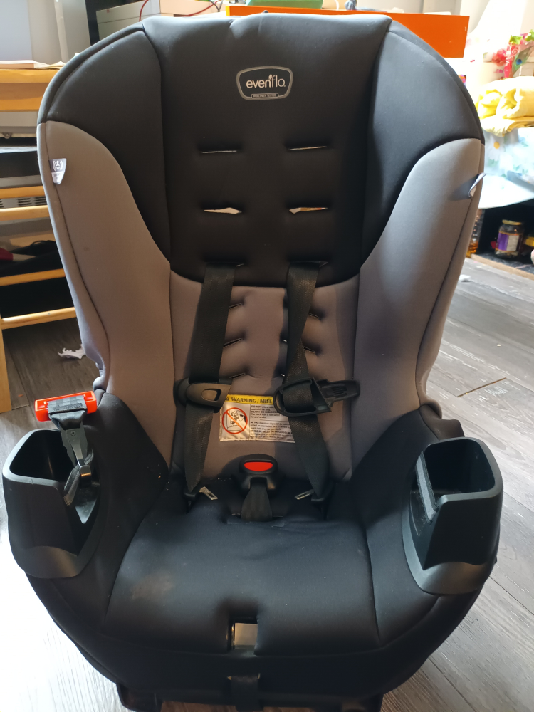 Evenflo EveryFit DLX Car Seat