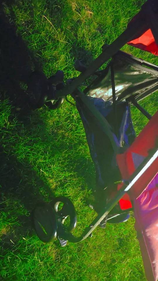 Joovy Ultralight Red Stroller image indicator(3)