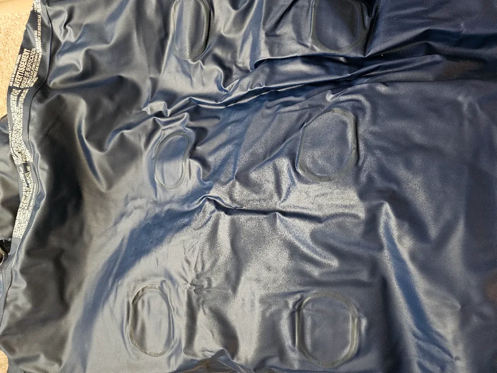 Inflatable Camping Mattress with Pump image indicator(5)