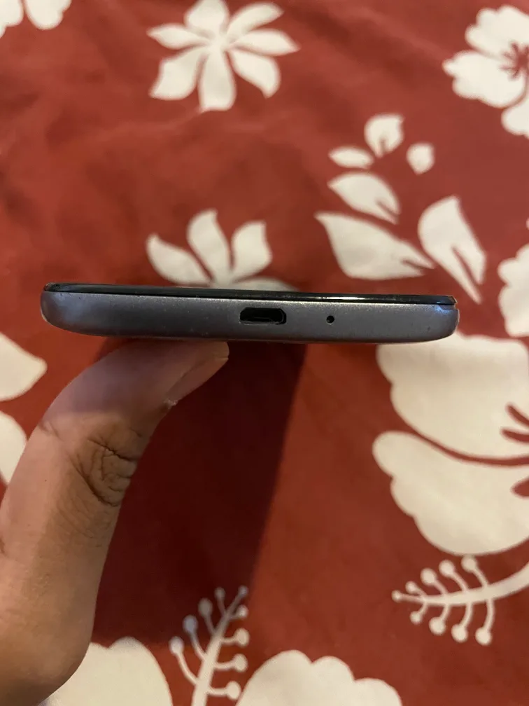 Motorola Moto E5 Play - 16 GB - Gray (Read Description) image indicator(3)