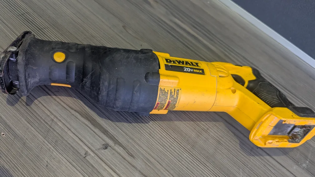 DeWalt DCS380 20V MAX Reciprocating Saw image indicator(4)