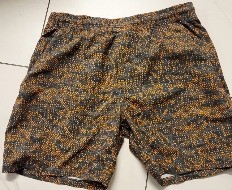 Lululemon Men's Shorts - Size M thumbnail
