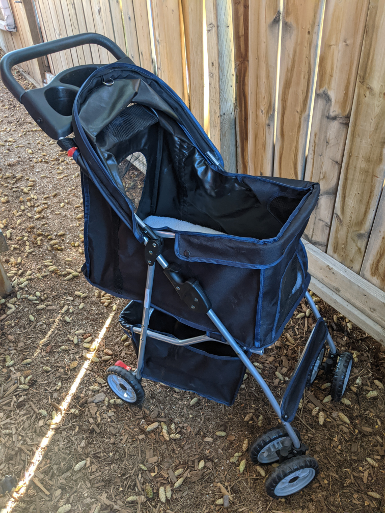 Pet Stroller - small animal. Pick up in Braeside SW - photo 3