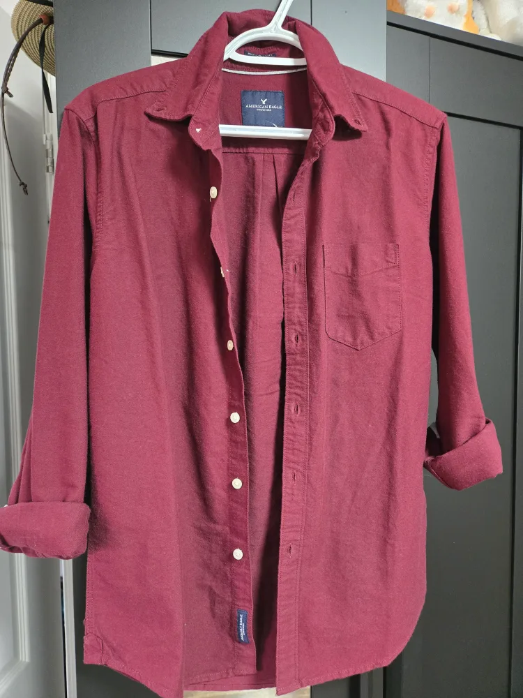 American Eagle Outfitters XS Burgundy Shirt thumbnail