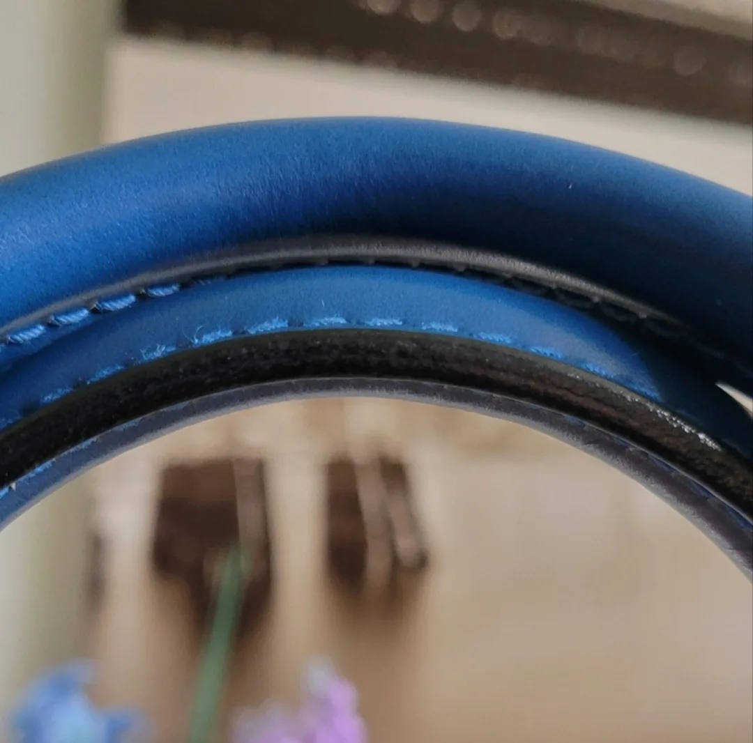 **Vintage** Louis Vuitton Sablon Epi Leather Blue Handbag image indicator(3)