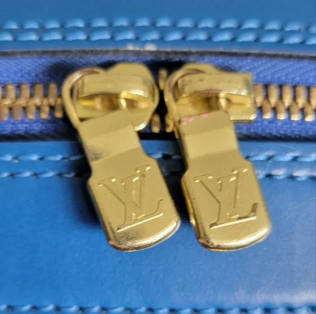**Vintage** Louis Vuitton Sablon Epi Leather Blue Handbag image indicator(4)