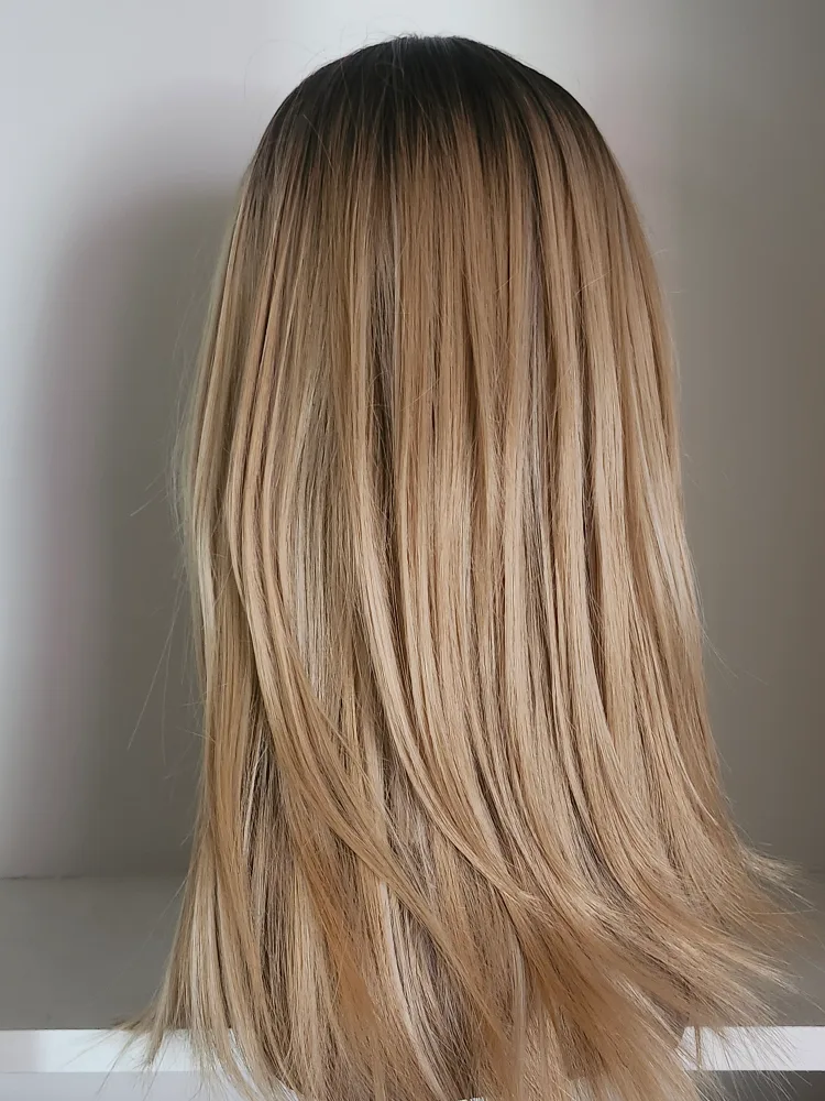 High Quality Synthetic Wig image indicator(4)