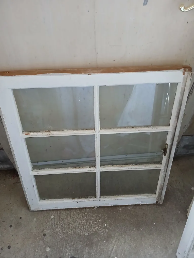 Vintage Window Frame thumbnail
