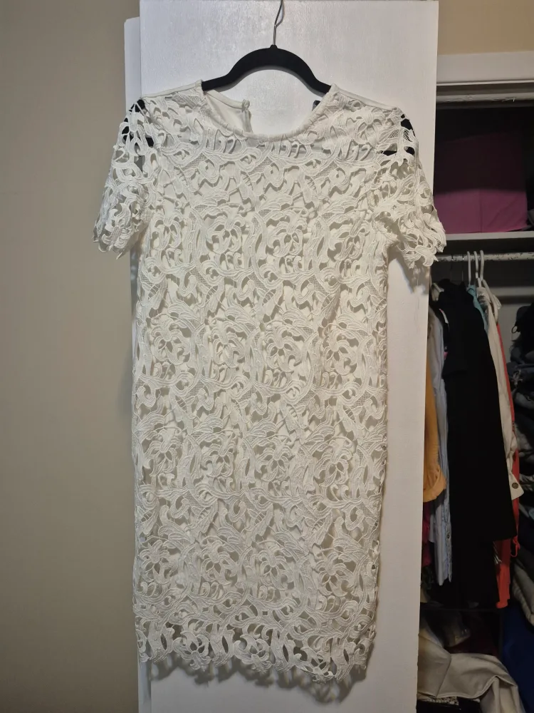 Zara Trafaluc White Lace Dress - Size S thumbnail