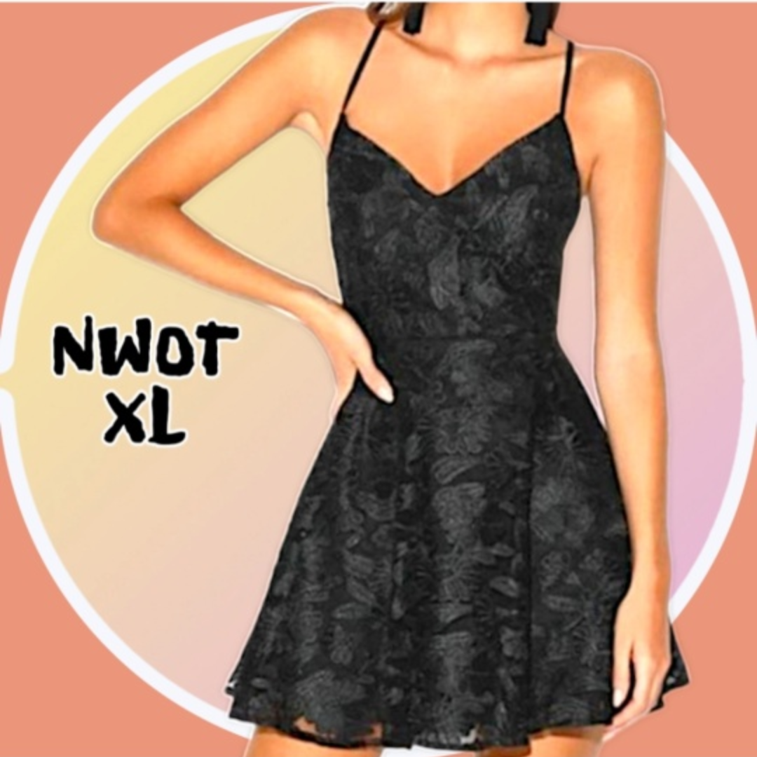 NWOT XL Prom, Party, Cocktail Lulu's Floral Skater Mini Dress