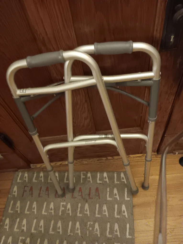 Folding Walker image indicator(2)