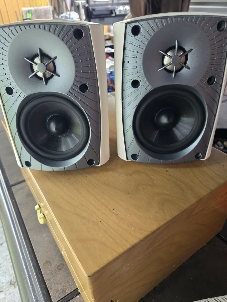 Paradigm Stylus 170 v.3 Speakers thumbnail
