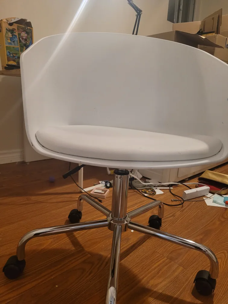 White Swivel Office Chair image indicator(2)