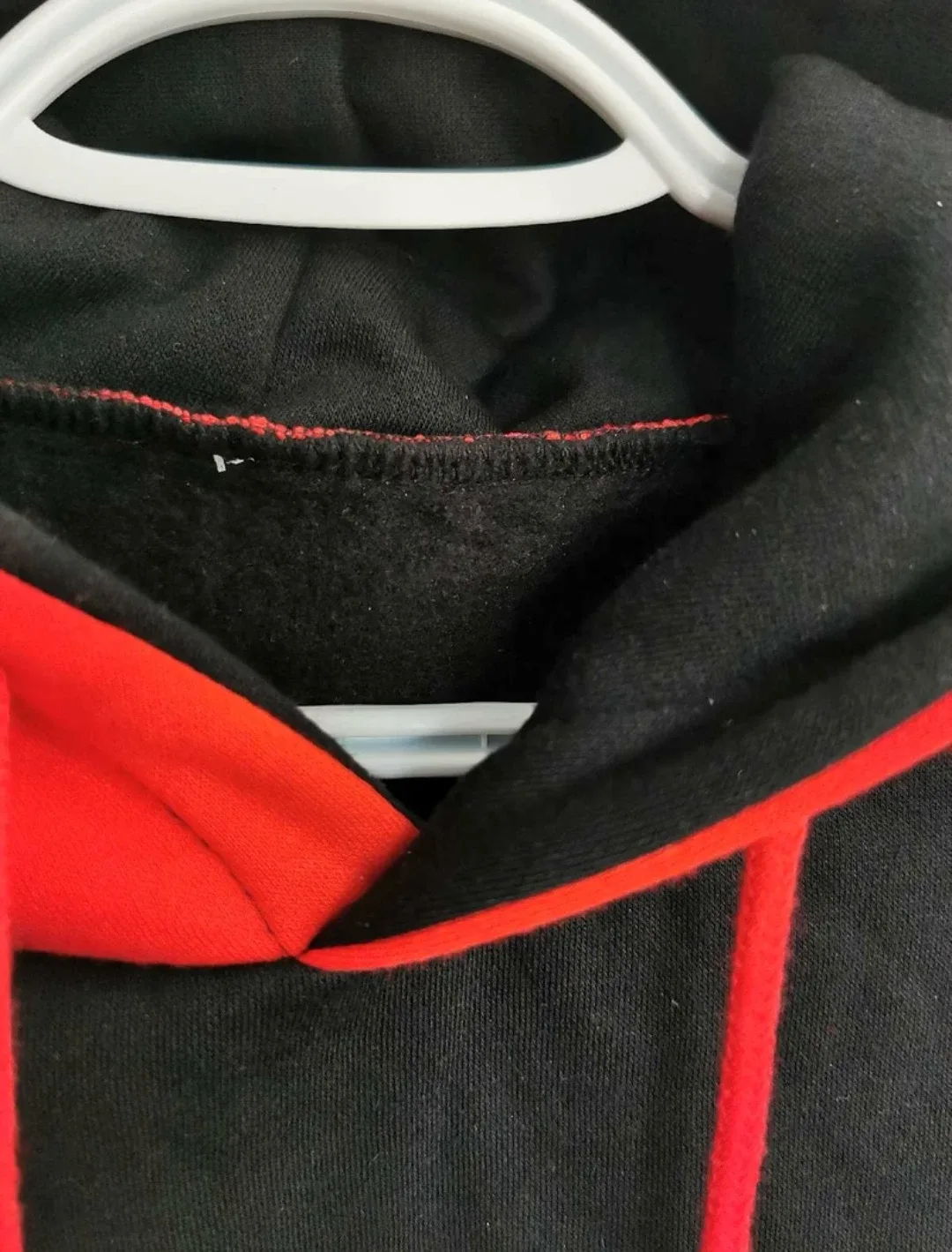 King Black & Red Hoodie Size M image indicator(3)