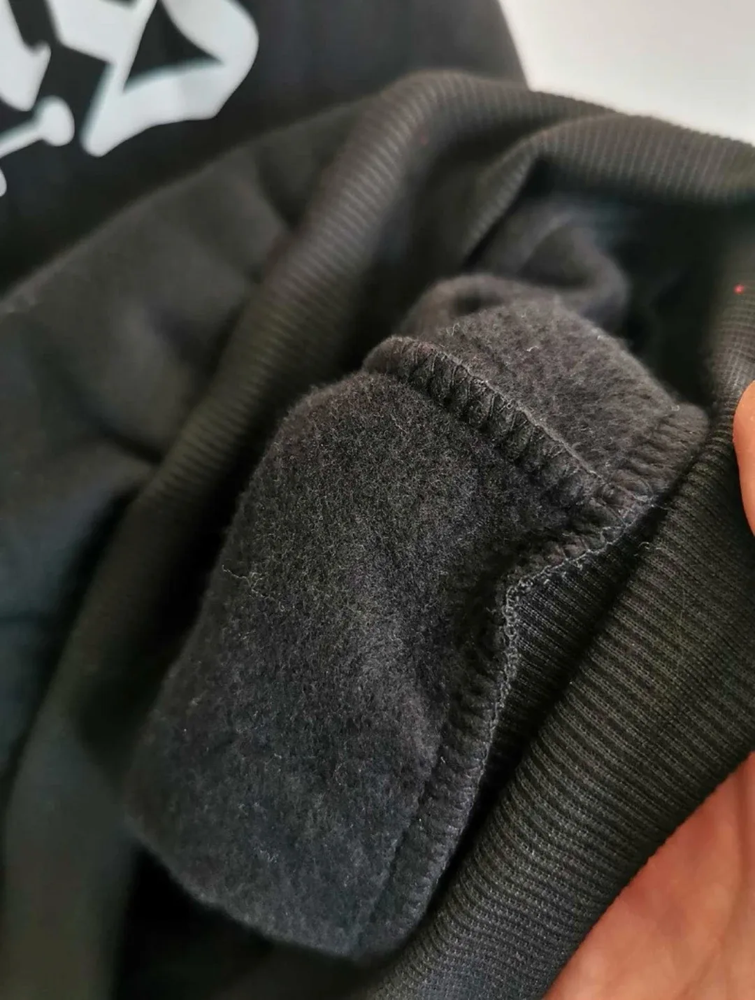 King Black & Red Hoodie Size M image indicator(5)