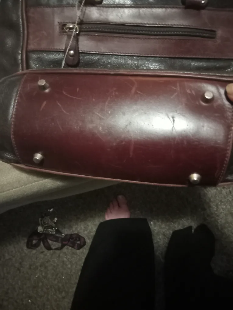 Roots Brown Leather Tote Bag image indicator(3)