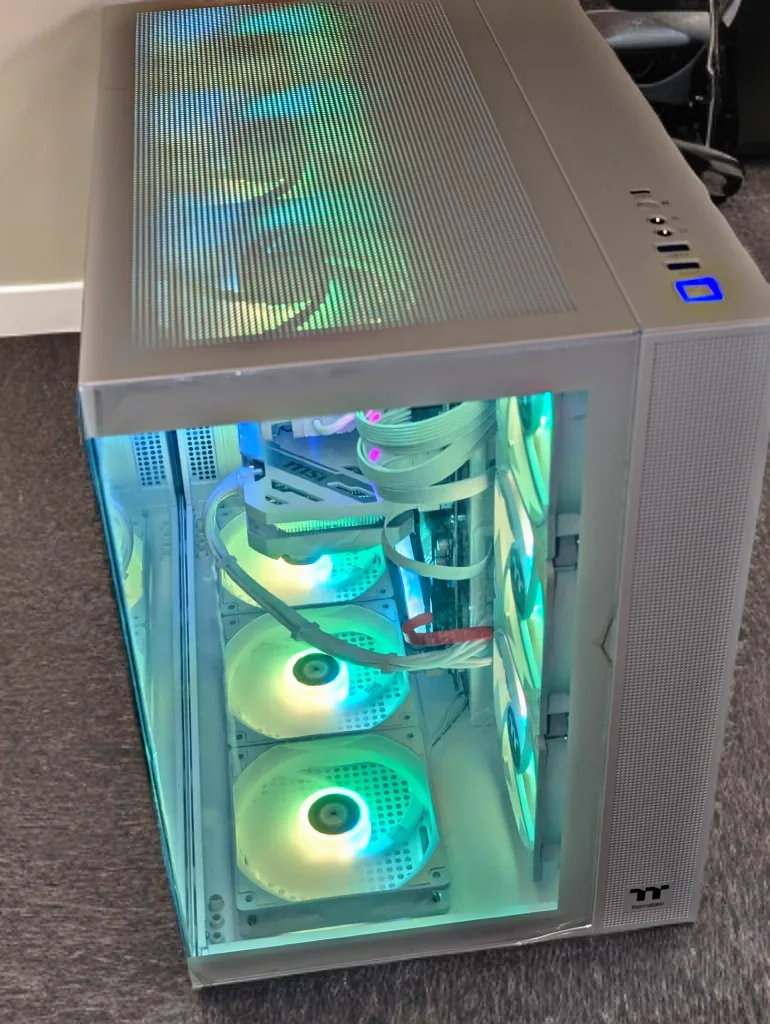 All New custom MSI B760 PC, DDR5 , 4060 image indicator(2)