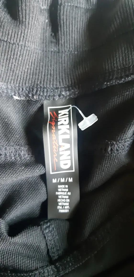 NEW Kirkland Signature Black Capri Pants - Size M image indicator(2)