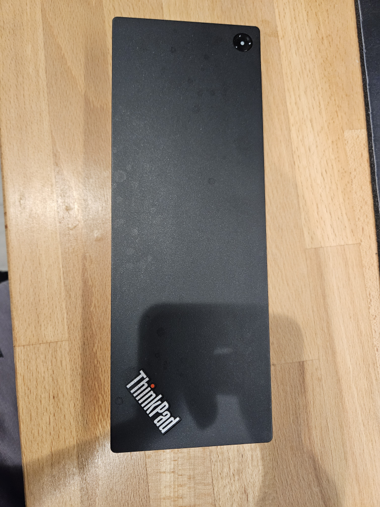 Lenovo ThinkPad Thunderbolt 3 Dock Gen 2 - photo 2