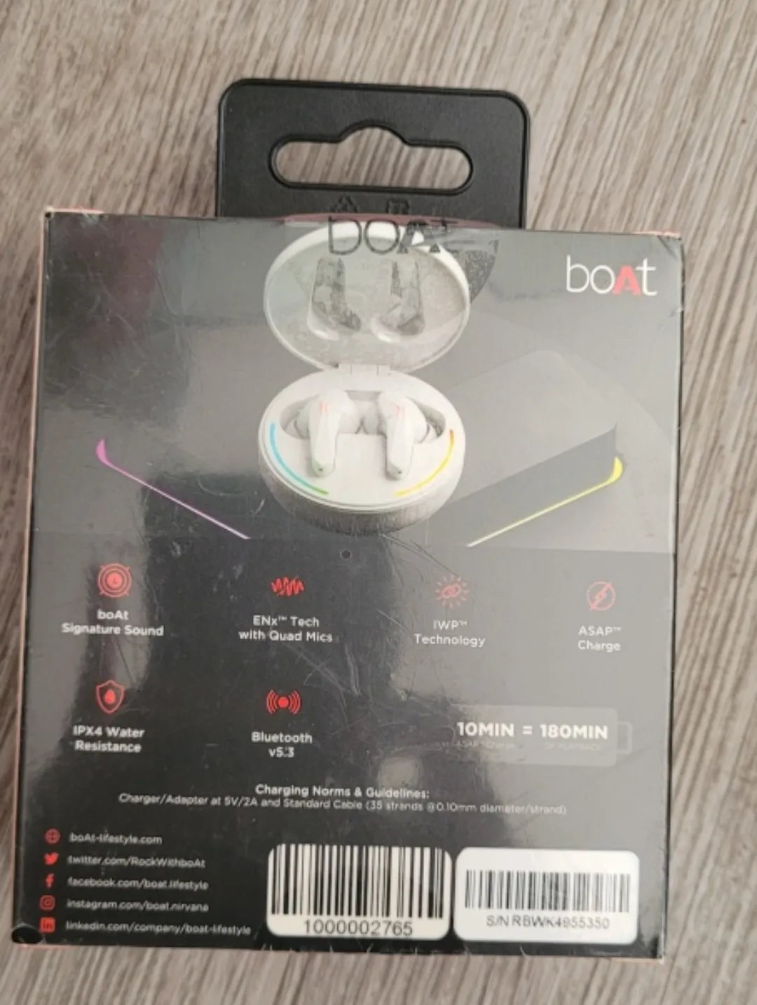 boAt Immortal 141 White Earbuds - New image indicator(2)