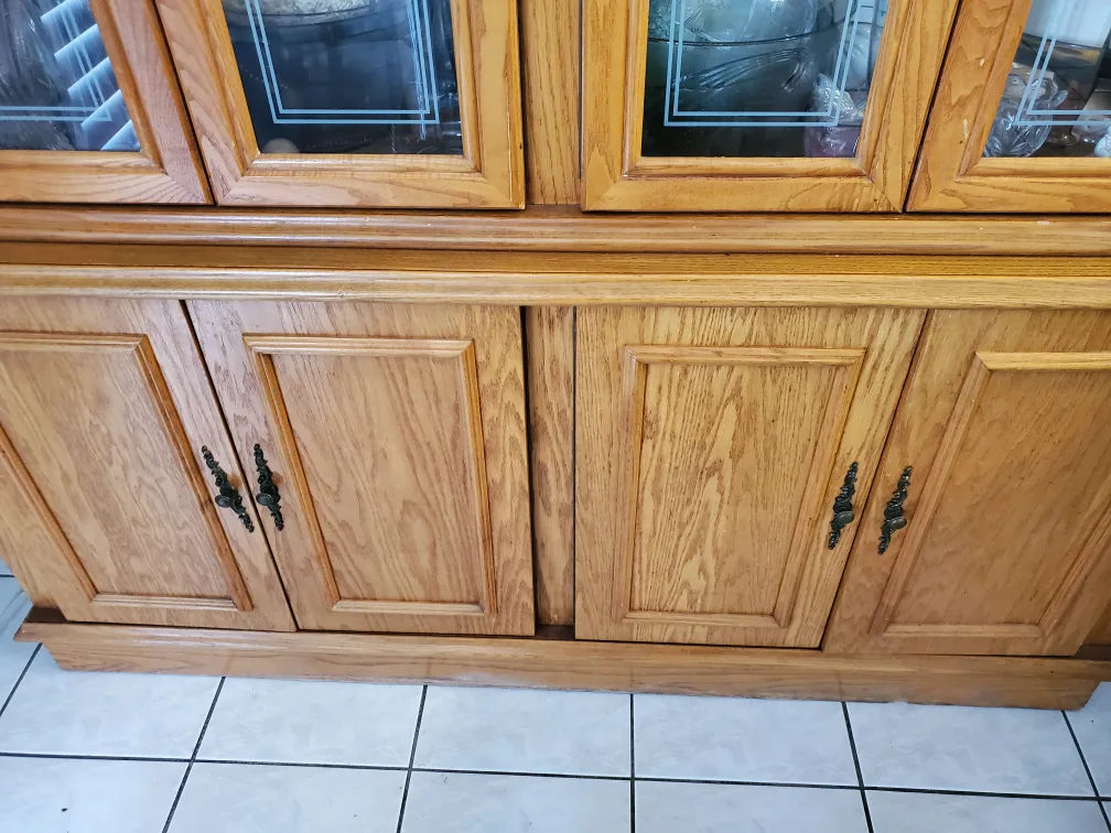 Solid Oak Wooden China Cabinet Hutch image indicator(8)