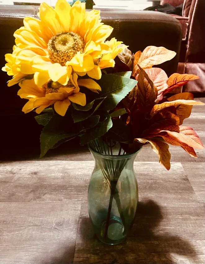 Flower pot home decor Sunflower 🌻 plants thumbnail