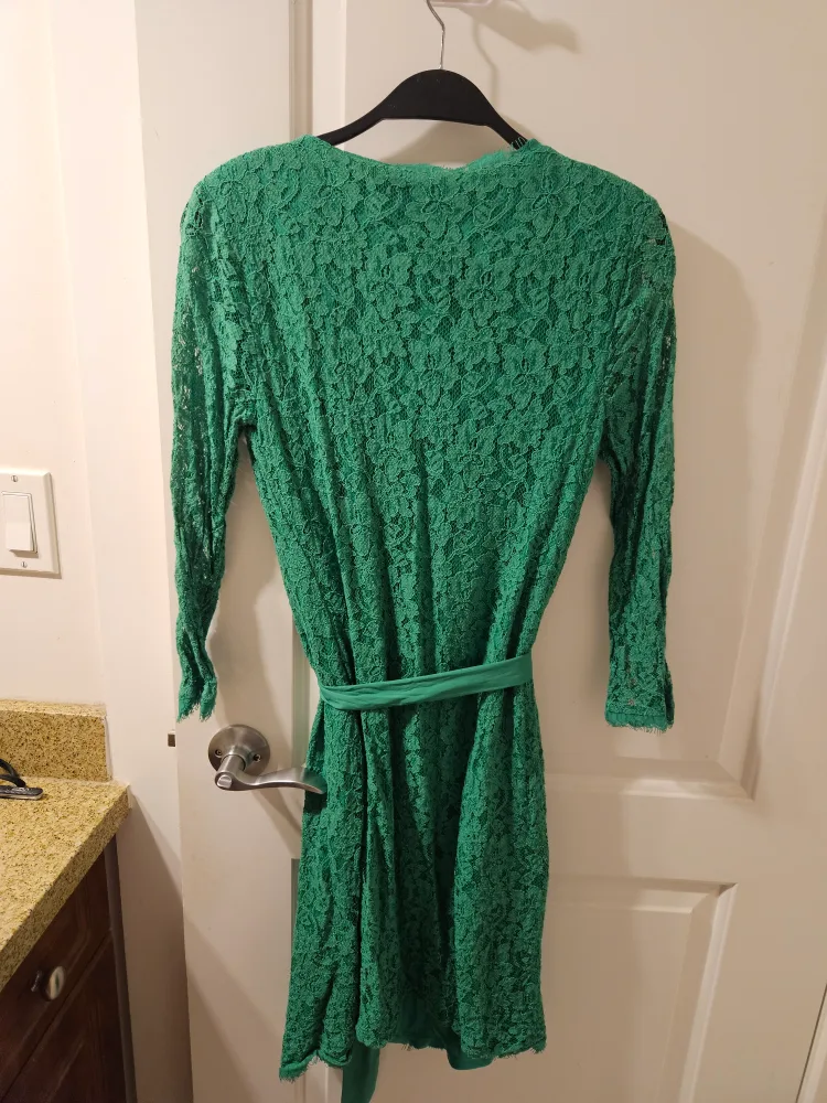 Vintage Diane von Furstenberg Green Lace Wrap Dress - Size 8 🧡 image indicator(3)