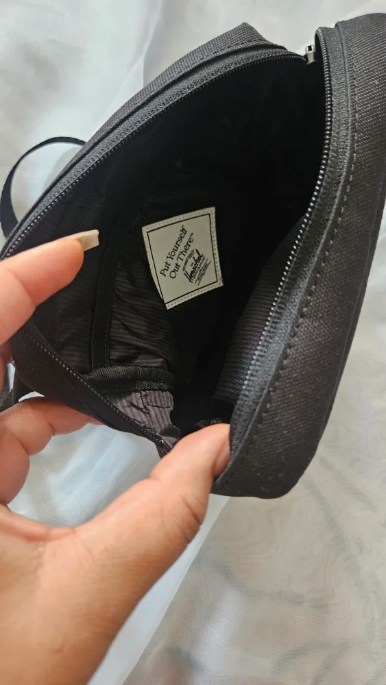 Moving Sale - Must Go: Herschel Crossbody Bag Black image indicator(2)