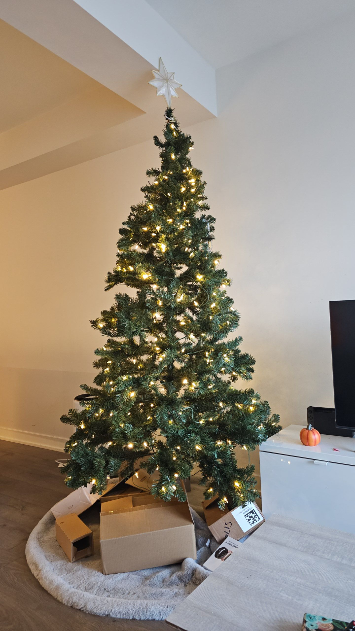7ft Christmas Tree with Lights - photo 3