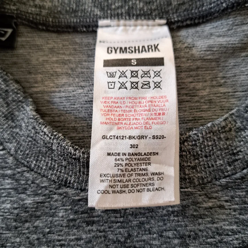 Gymshark Adapt Ombre Crop Top Grey Black Size Small Active Top image indicator(9)