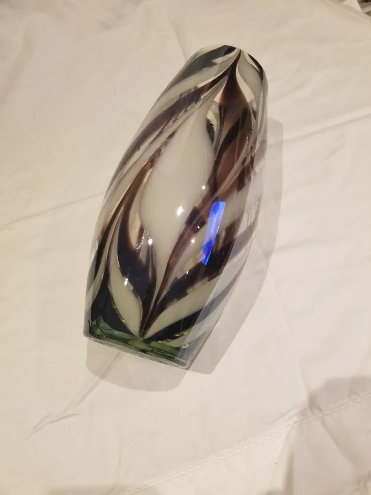 Vase, Decorative Brown & White Glass Vase. image indicator(2)