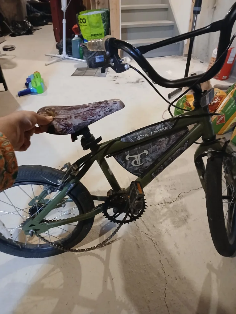 TRUETIMBER Camo Kids' Bike thumbnail