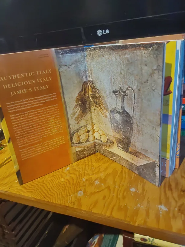 Jamie Oliver's Jamie's Italy Cookbook image indicator(2)