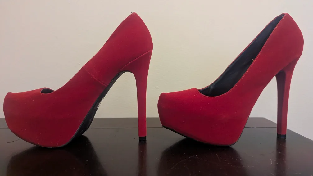 Red Platform Heels image indicator(3)