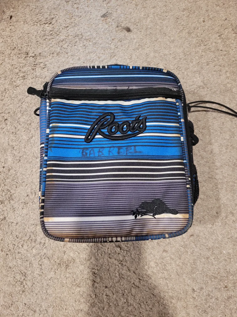 Roots Insulated Lunch Bag thumbnail