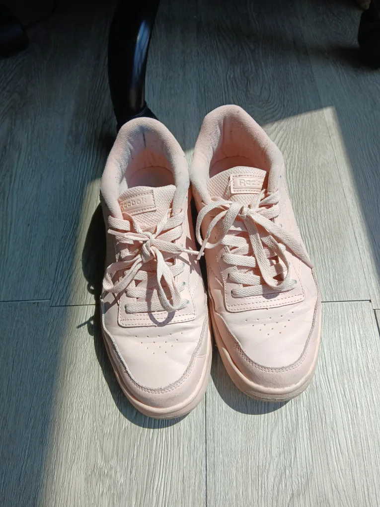 Reebok Women's Light Pink Sneaker, size 8 image indicator(7)