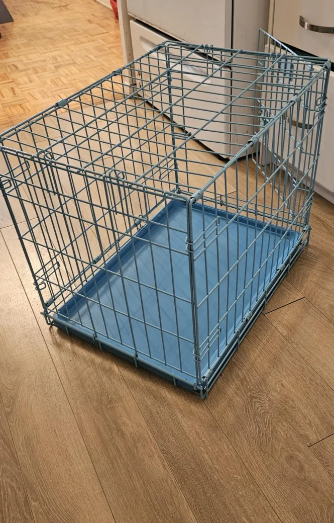 Blue Dog Crate image indicator(3)