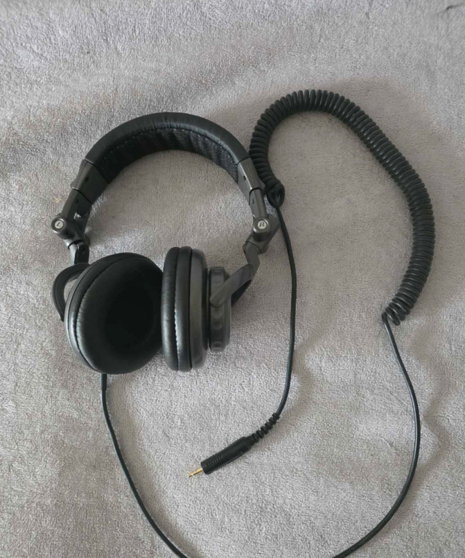 Sony MDR-XD900 Stereo Dynamic Headphone - photo 2