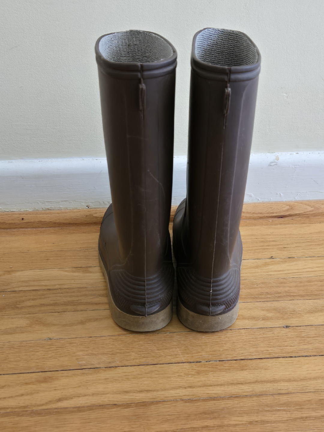Brown Rain Boots - Size 6 - Made in Canada - photo 3