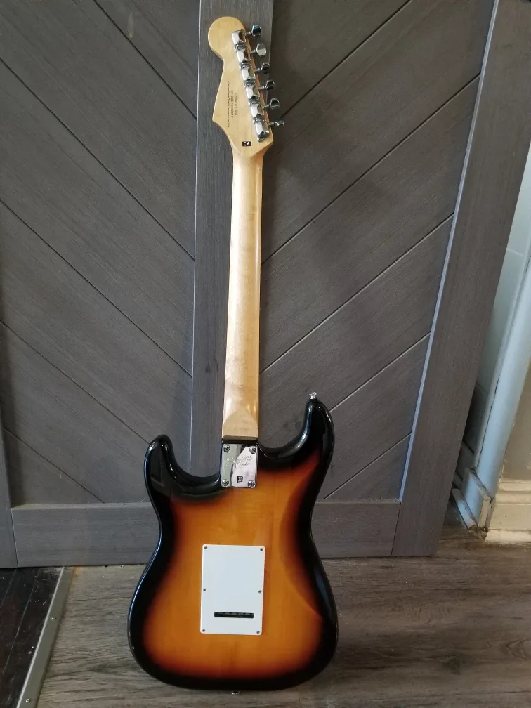 Fender Frontman 15G Guitar Amplifier image indicator(5)