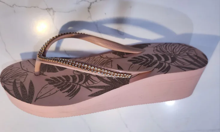 Pink Wedge Flip Flops, Size 8 image indicator(2)