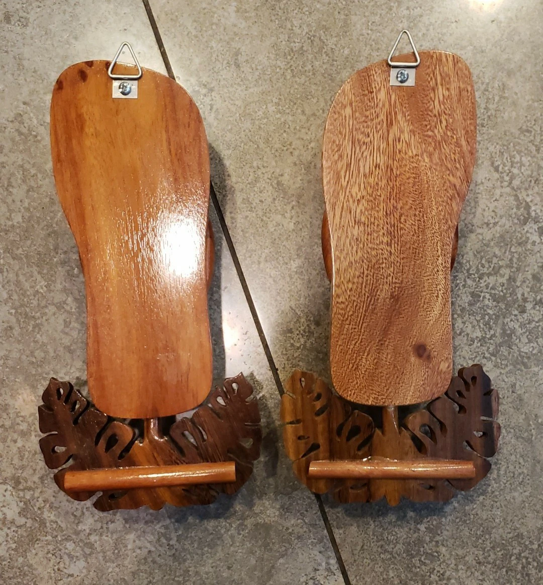 Wooden Sandal Towel Holders.New - photo 2